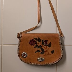 Vintage Boho Hippie Tan Real Leather Shoulder Bag with Floral Design Metal Clasp